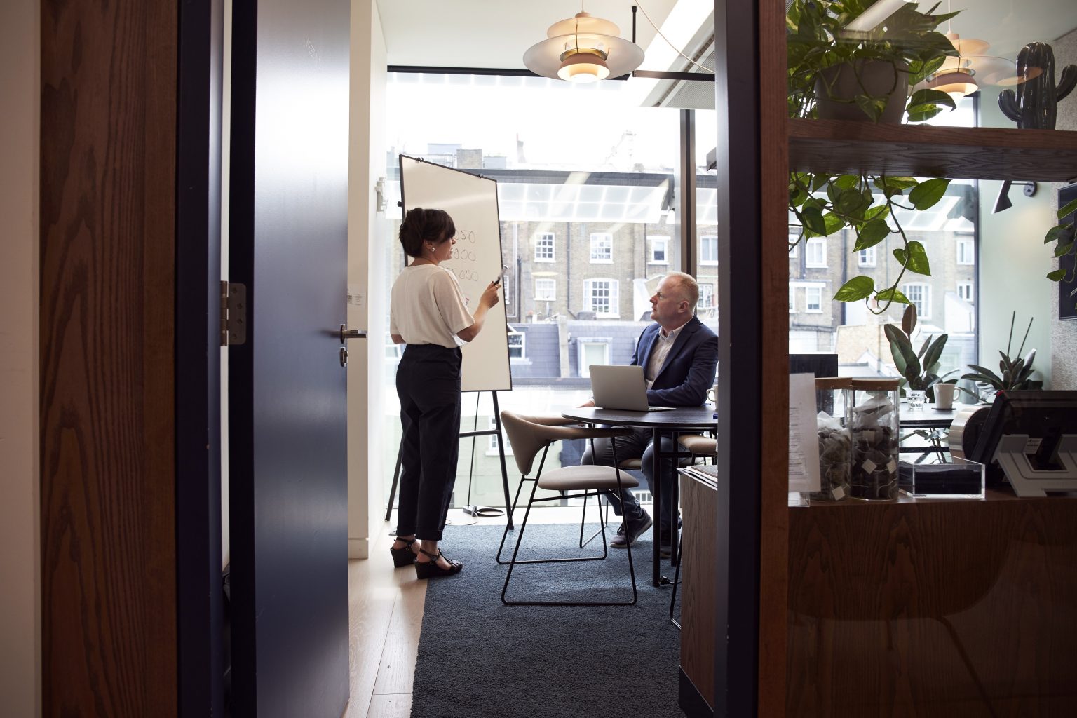 What s The Difference Between HR And An HR Consultant Human Capital
